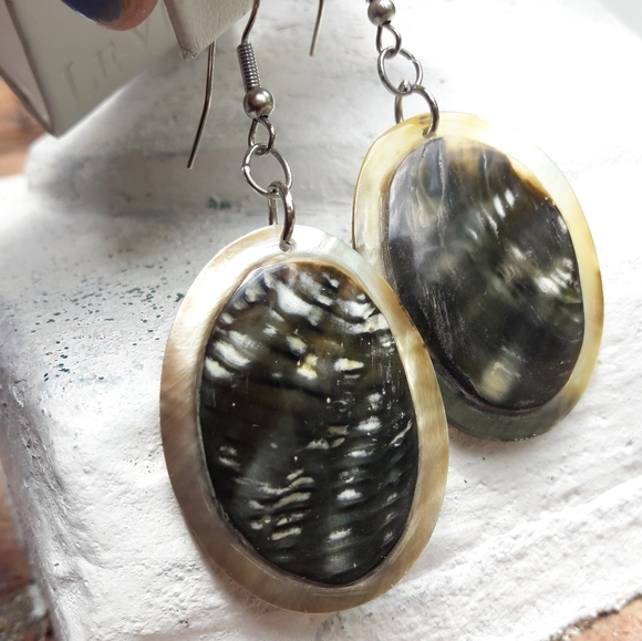 Round Drop Earrings Shell Mother of Pearl Jewelry - Picture 10 of 14